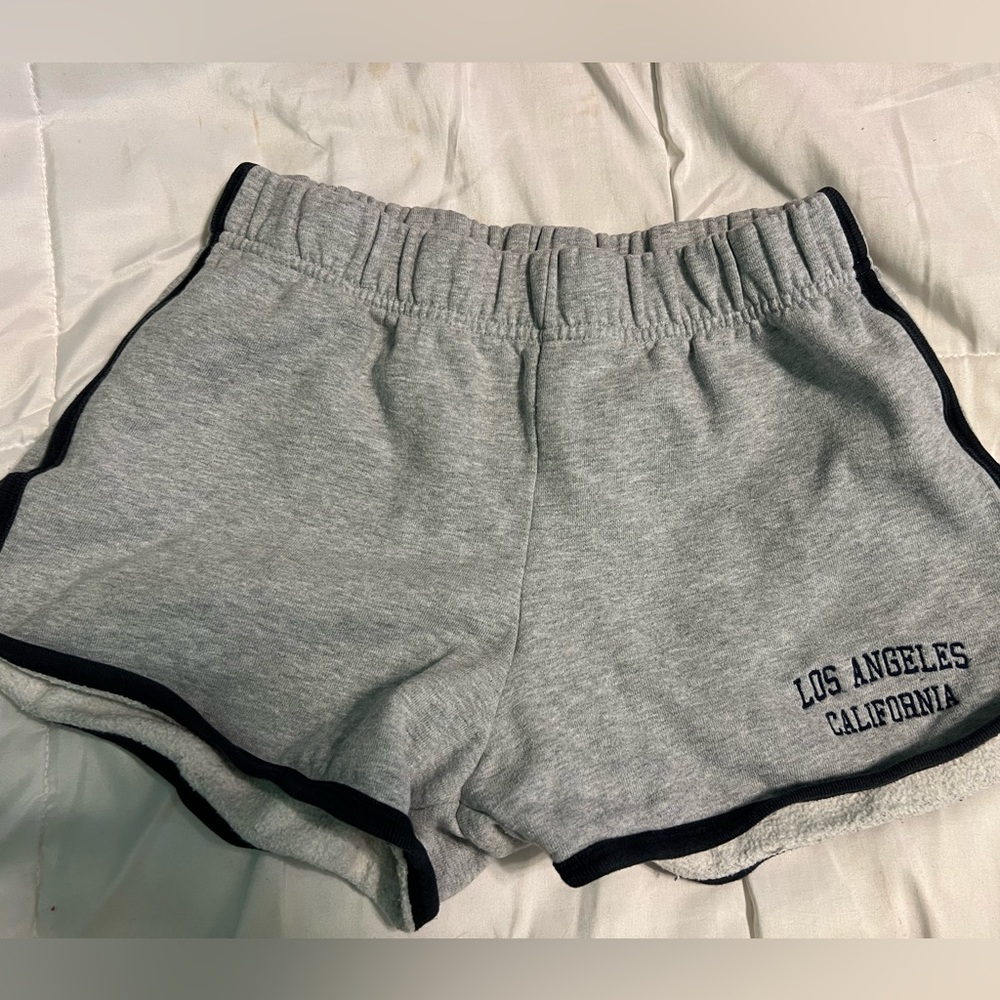 Brandy Melville Los Angeles gray shorts